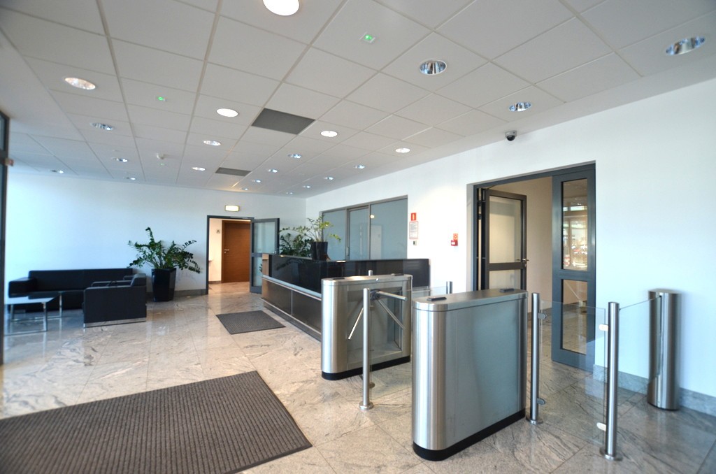 biuro-do-wynajecia-mazowieckie-warszawa-wlochy-uniqa-forum-6689713-4 biuro-do-wynajecia-mazowieckie-warszawa-wlochy-uniqa-forum-6689713-4