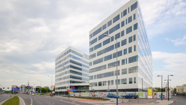 Kapelanka 42 - Budynek A